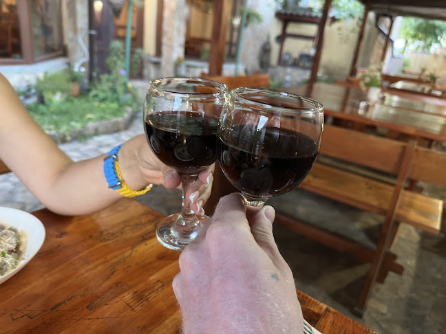 семеен хотел Трафи Ем - Гастрономия и хотелиерство