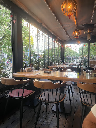 София център, бул. „Витоша“ 24, 1000 София