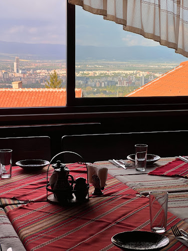 12 Vitoshki Ezera Str, 1434 София