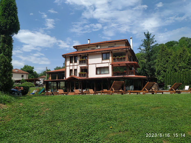 Валевци и спа - Росица