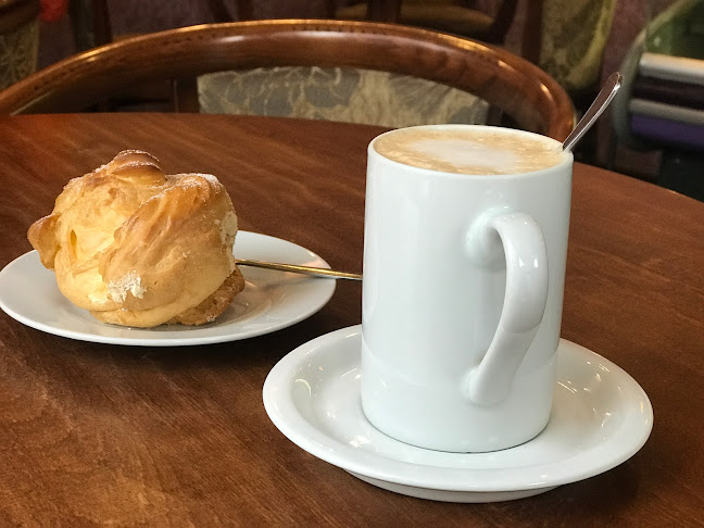 Cafe Temenuga - Гастрономия и хотелиерство