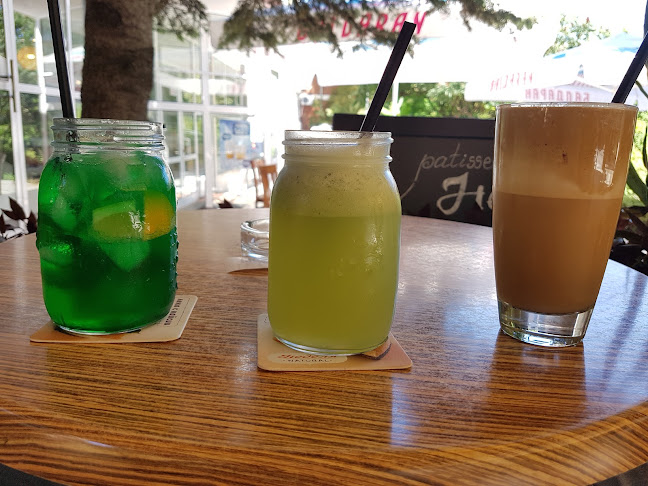 ж.к. Акация, бул. „България“ 24, 5000 Велико Търново