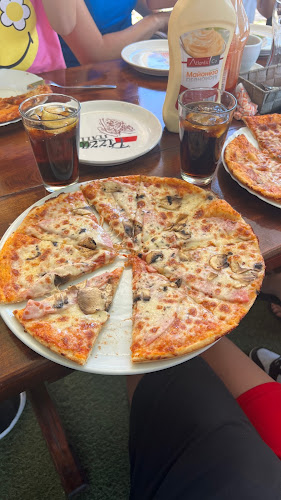 Кафе Ресторант Дъбчето - Гастрономия и хотелиерство