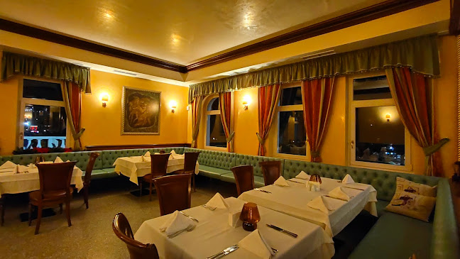 Comentarii opinii despre Wine & Dine Seasons Restaurant