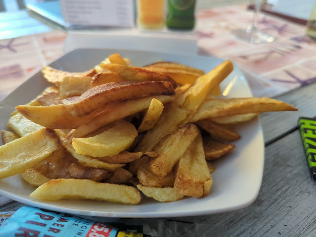 Синята роза - Гастрономия и хотелиерство