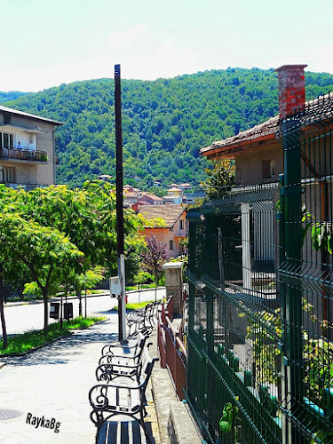 ЖП гара Брацигово - Гастрономия и хотелиерство