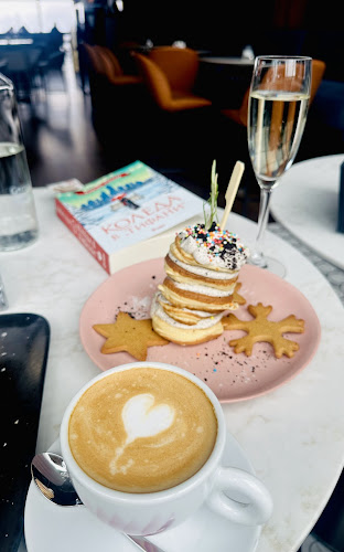 Ozone Skybar & Lounge - Гастрономия и хотелиерство