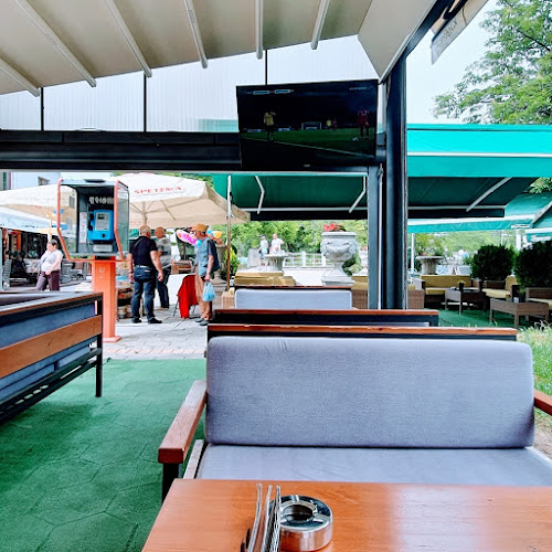 Кибика - Гастрономия и хотелиерство