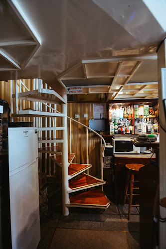 Кафе Париж - Гастрономия и хотелиерство