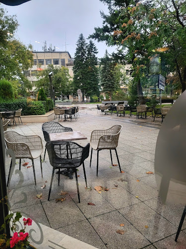 Sweet House Cafeteria