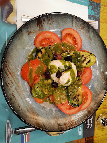 Opinii despre The River bar & dinner în Русе - Гастрономия и хотелиерство