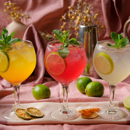 Ресторант Райски Залив Созопол - Гастрономия и хотелиерство