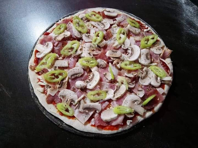 ул.Пустинна буря 1( Desert storm 1)вилна зона източно от барутни погреби, пицария бамбуците, 8802 Сливен