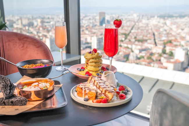 Ozone Skybar & Lounge - София