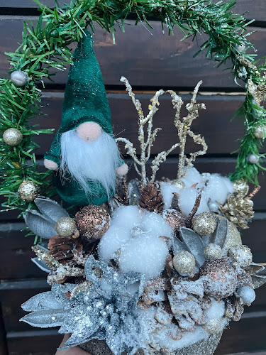 Цветарски магазин „Подари цвете“ - Гастрономия и хотелиерство