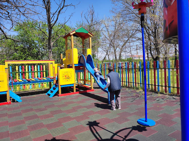 Дружба, бул. „Искърско шосе“ 4, 1528 София