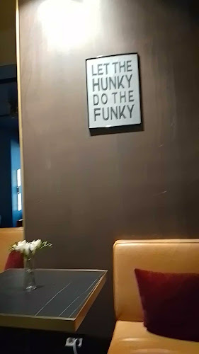 Opinii despre DSQUARED2 Cocktails & Lounge în София - Гастрономия и хотелиерство