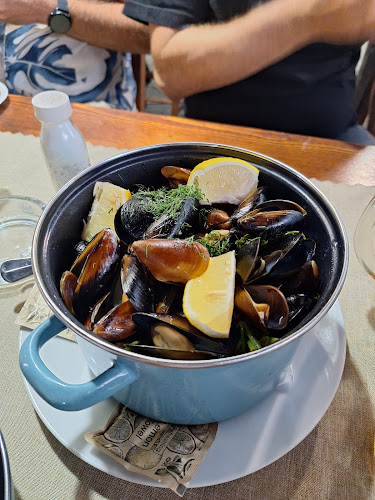 Ресторант "Старата къща" - Гастрономия и хотелиерство