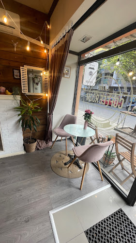Opinii despre The Coffee Room 1 în Бургас - Гастрономия и хотелиерство
