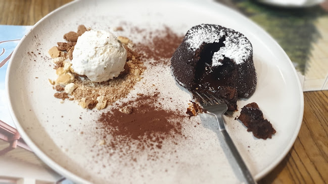 Ресторант "Holiday" - Гастрономия и хотелиерство