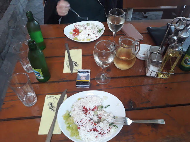 Opinii despre Кафе / Ресторант Пчелата майка în Харманли - Гастрономия и хотелиерство