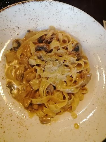 Largo Bar & Diner - София