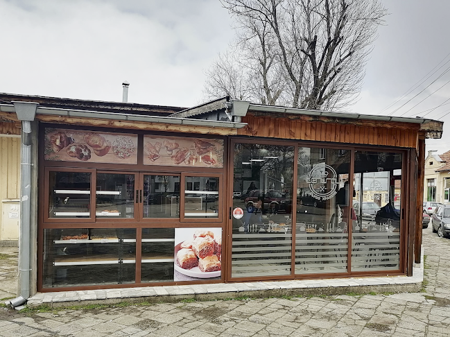 Център, 3-ти март 14, 5900 Левски