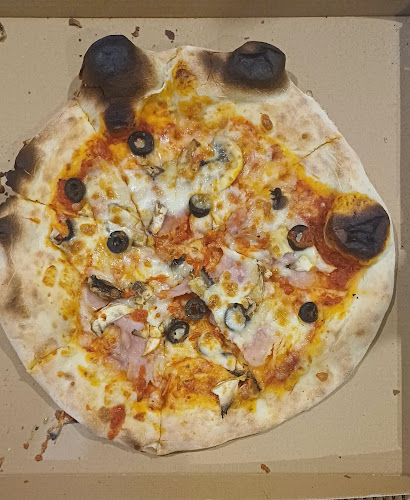 Comentarii opinii despre In-House