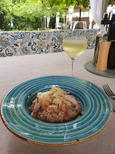 Opinii despre Хюга Ресторант / Hygge Restaurant în Пазарджик - Гастрономия и хотелиерство