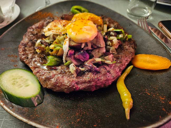 Котилото - Гастрономия и хотелиерство