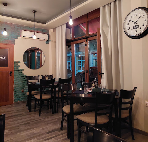 София център, ул. „Цар Симеон“ 76, 1202 София