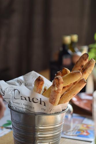 Comentarii opinii despre INCANTO