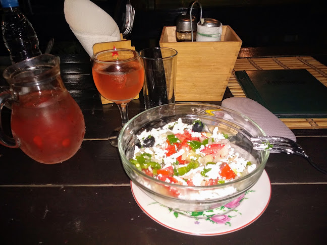 Бистро-градина Търтей - Гастрономия и хотелиерство