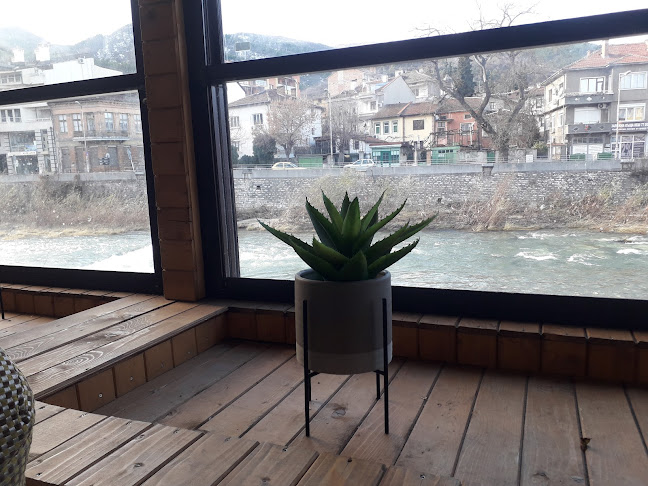 Coffee Bar & Lunch Pandora - Асеновград