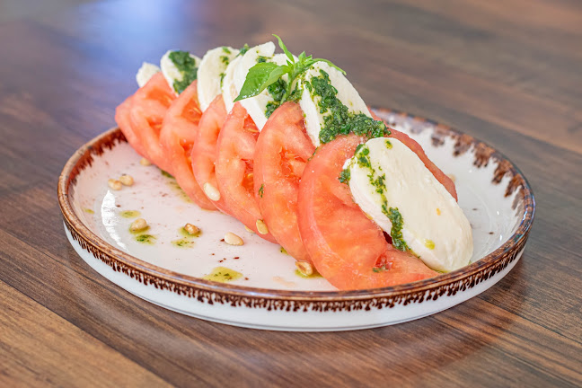 Кафе “Малта” - Гастрономия и хотелиерство