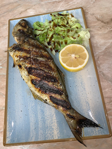 Бистро "Фонтана" и магазин - Гастрономия и хотелиерство