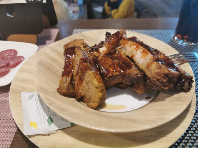 Театро бар и вечеря - Гастрономия и хотелиерство