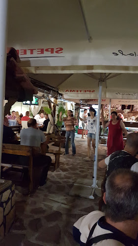 Opinii despre Bar and swiming pool Cremys în Койнаре - Гастрономия и хотелиерство