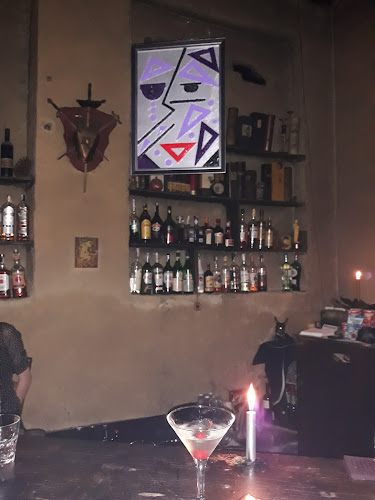 Хамбара - Гастрономия и хотелиерство