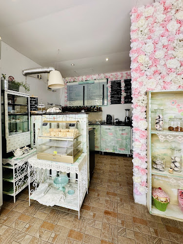 Opinii despre Пиарет Созопол, сладкарница în Созопол - Гастрономия и хотелиерство