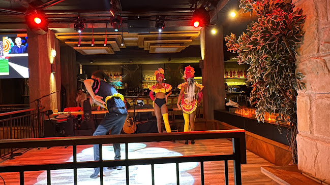 Куинс пъб Банско - Гастрономия и хотелиерство