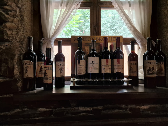 Чановете - Гастрономия и хотелиерство