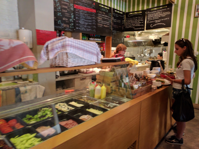 София център, ул. „Иван Вазов“ 12, 1000 София