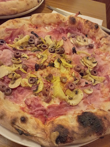 Италиански ресторант "Слънчевата къща" - Гастрономия и хотелиерство