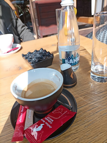 Ti Bar & Kitchen - ресторант и бар в Бургас - Гастрономия и хотелиерство