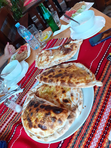 Център, бул. „Черно Море“ 15, 8180 Приморско