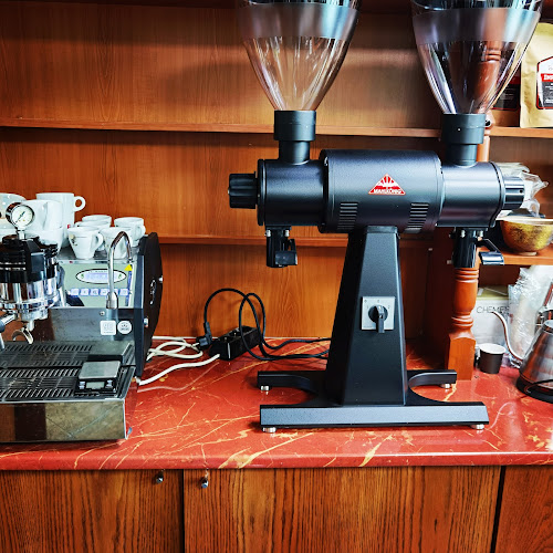 Варна ЦентърОдесос, ул. „Райко Жинзифов“ 40, 9000 Варна