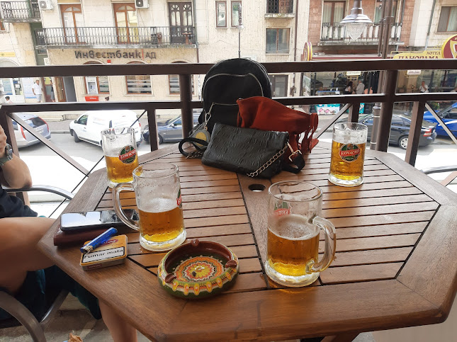 Ясна - Гастрономия и хотелиерство