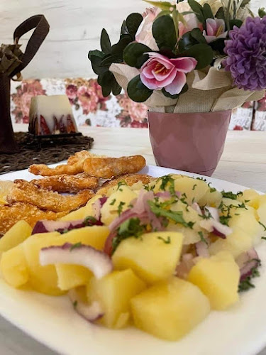 Кафе-аперитив "Денито" - Гастрономия и хотелиерство