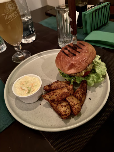 София център, ул. „Цар Симеон“ 76, 1202 София